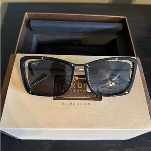 NWT Maui Jim Adrift polarized sunglasses